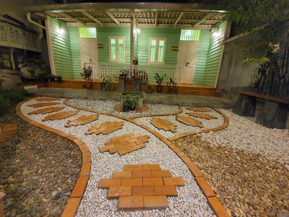 Bansoi 1 & Alley One Cafe Trang Exterior foto